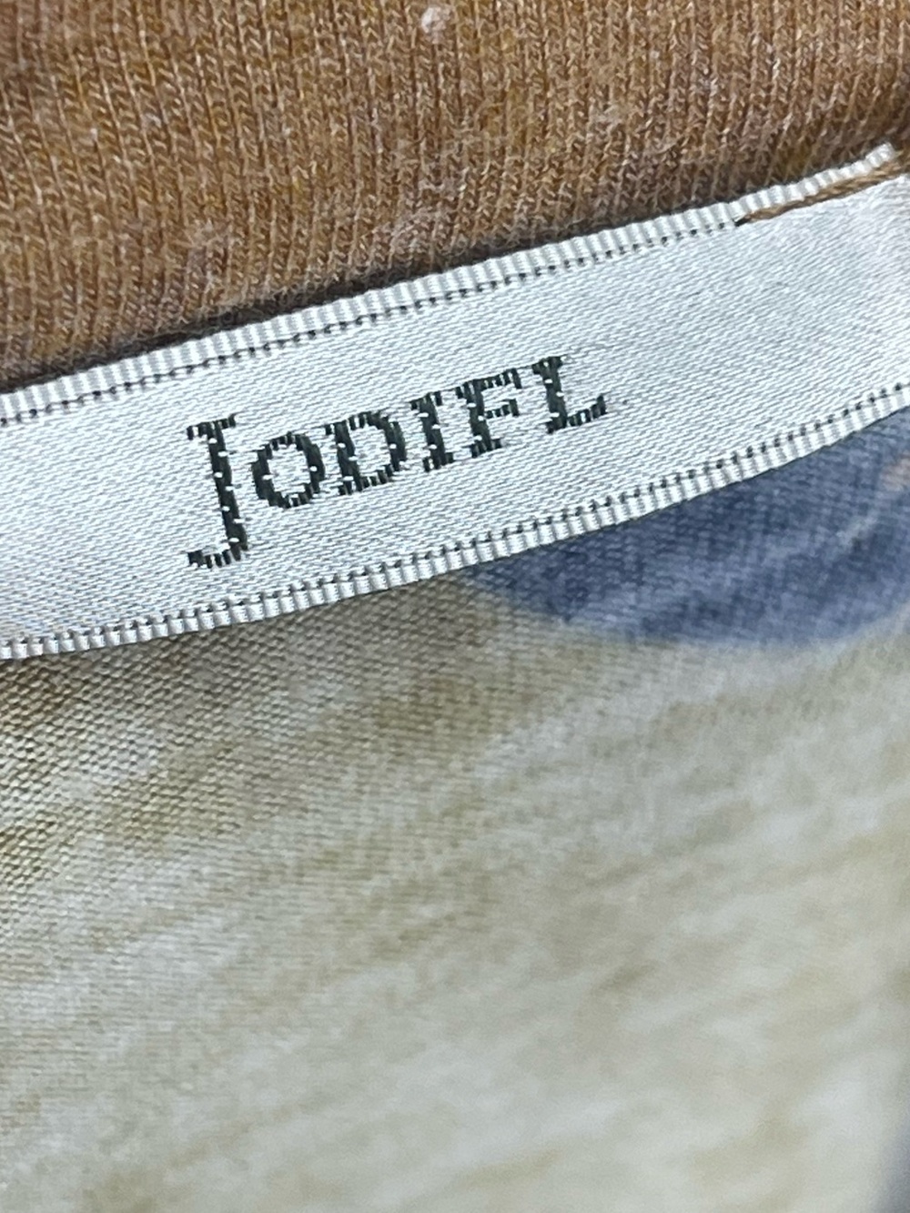 Jodifl size large 3/4 length sleeves peplum style shirt tan rustic cow skulls - Picture 5 of 6